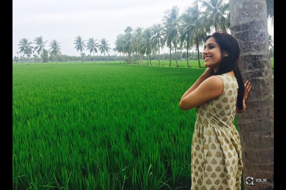 Rashmi-Gautam-Latest-Pics